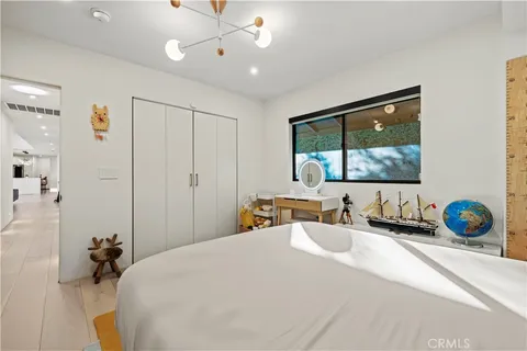 $2,299,999 | 3640 Wrightwood Drive, Studio City, CA 91604