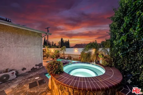 $1,195,000 | 10205 Fairgrove Avenue, Tujunga, CA 91042