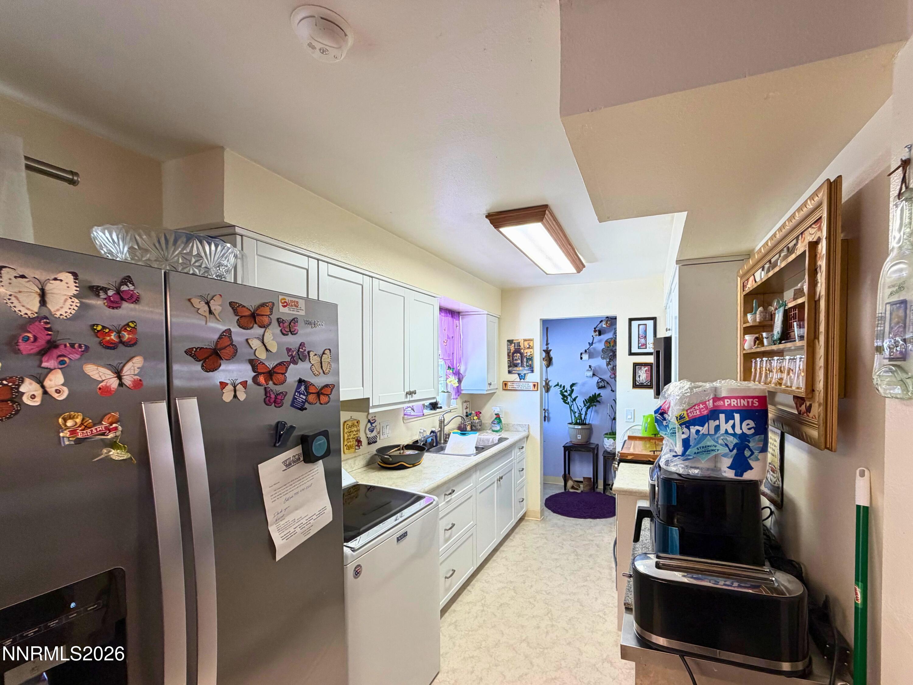 215 North Allen Street Fallon, NV 89406 - Photo 2 of 14 kitchen
