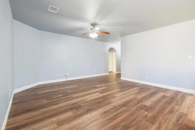 $325,000 | 1813 Rodeo Drive, Anna, TX 75409