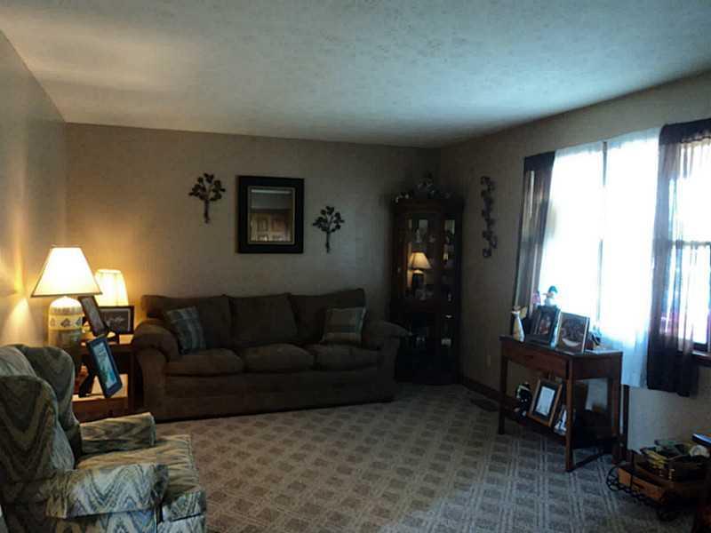 205 Cherry Anna, OH 45302 - Photo 5 of 16