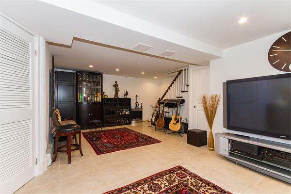 11 Tanglewood Road Needham, MA 02494 - Photo 14 of 29