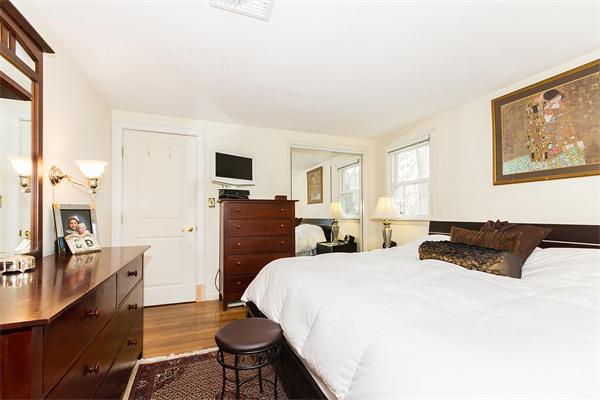 11 Tanglewood Road Needham, MA 02494 - Photo 18 of 29