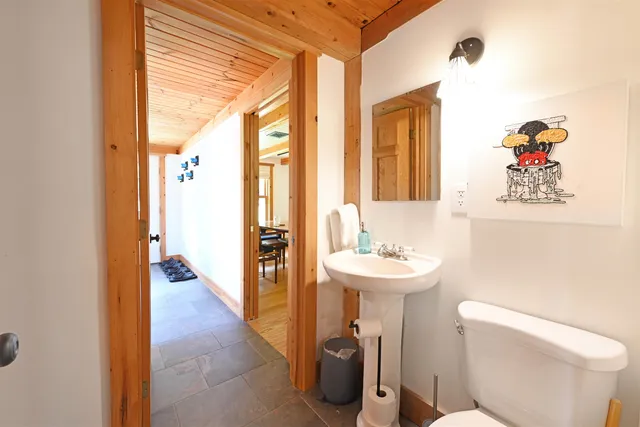 $1,200,000 | 420 Steendom Lane, Lyndonville, VT 05851