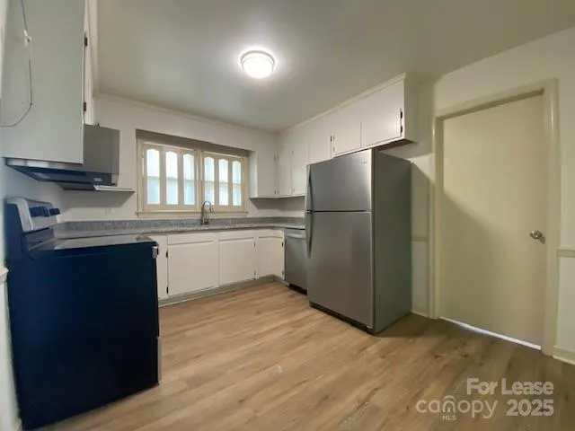 $1,895 | 2106 Wellwood Circle, Charlotte, NC 28212