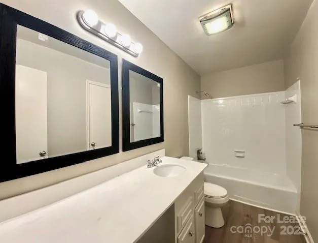 $1,895 | 2106 Wellwood Circle, Charlotte, NC 28212