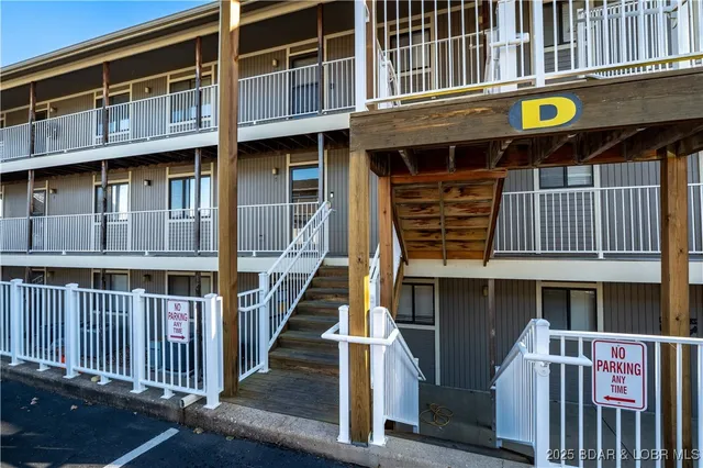 $335,000 | 611 Lazy Days Road, Unit D7, Osage Beach, MO 65065