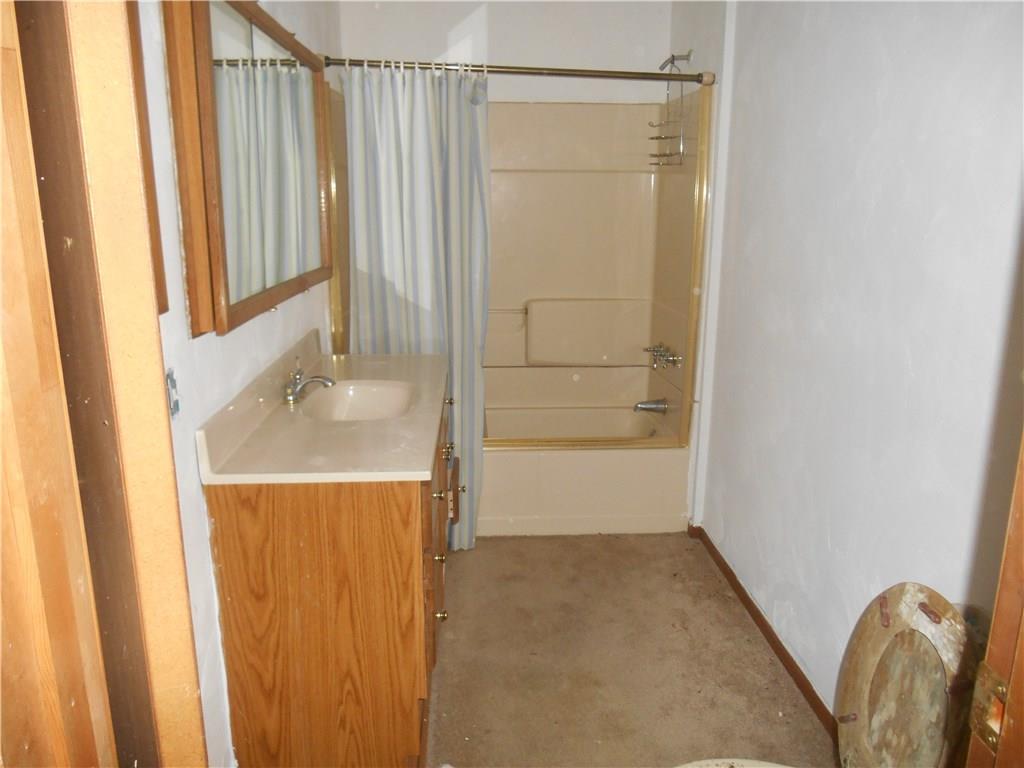 165 Freeport Road Creighton, PA 15030 - Photo 12 of 17