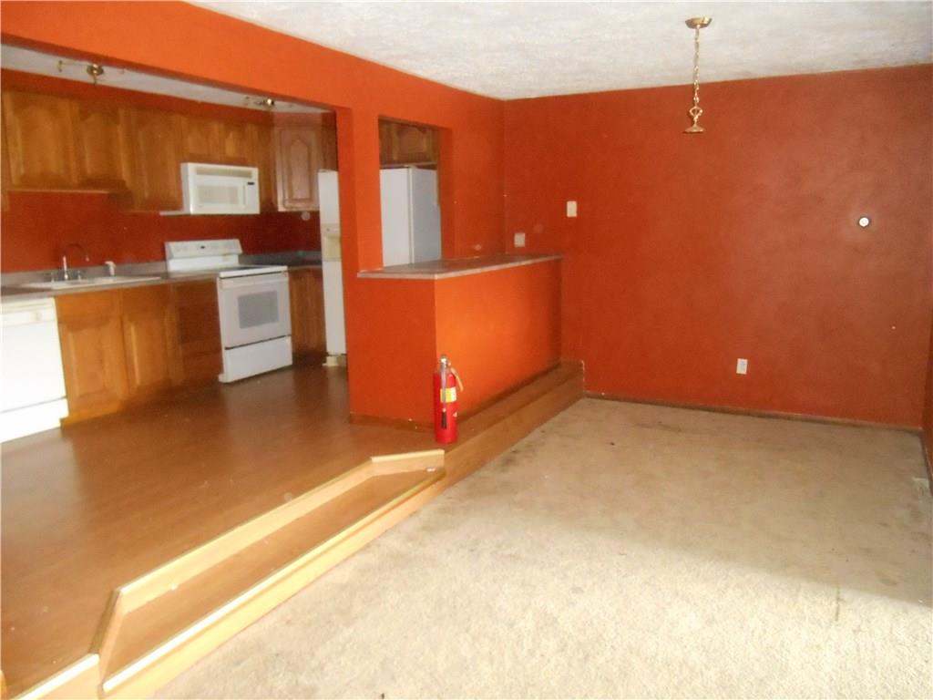165 Freeport Road Creighton, PA 15030 - Photo 5 of 17