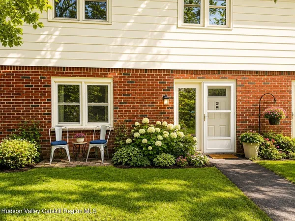$295,000 | 22 Orchard Heights Road, New Paltz, NY 12561