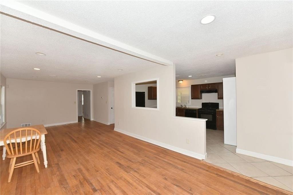 2246 Whites Mill Road Decatur, GA 30032 - Photo 5 of 10