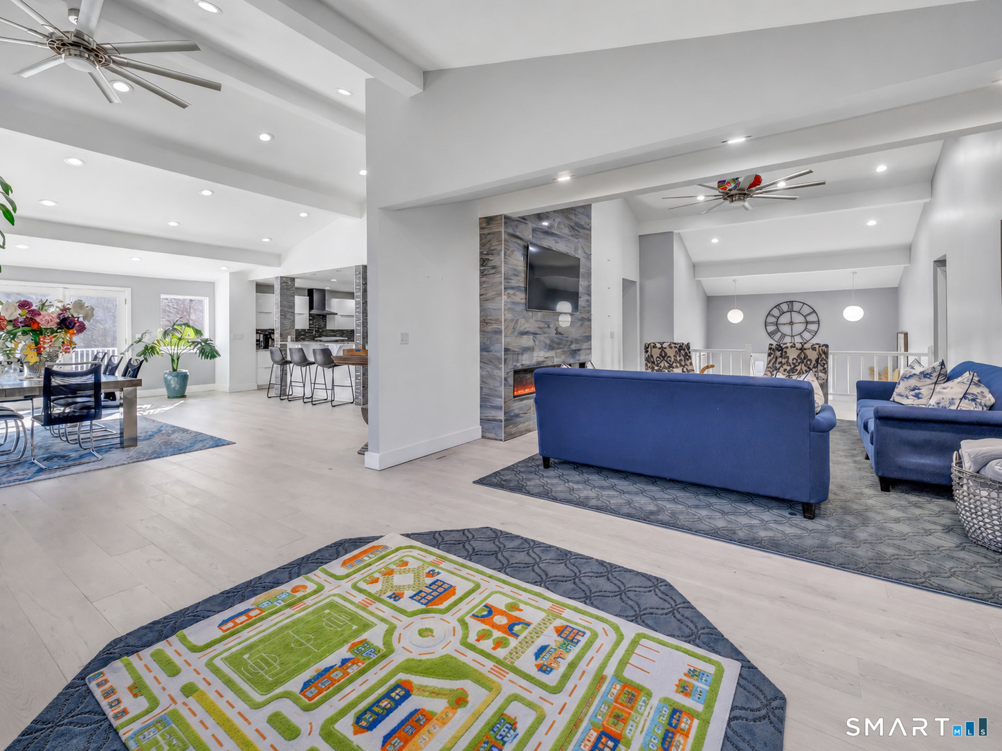 27 Old Quarry Road Woodbridge, CT 06525 - Photo 5 of 40 Gallery Image 5