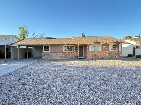 $1,995 | 1049 East 2nd Avenue, Mesa, AZ 85204