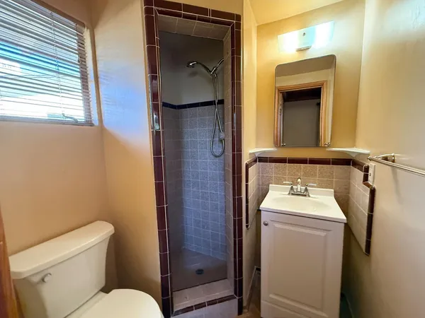 $1,995 | 1049 East 2nd Avenue, Mesa, AZ 85204