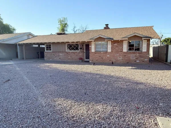 $1,995 | 1049 East 2nd Avenue, Mesa, AZ 85204