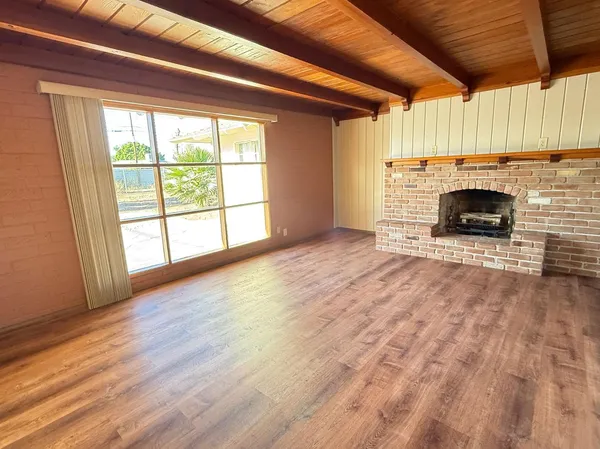 $1,995 | 1049 East 2nd Avenue, Mesa, AZ 85204