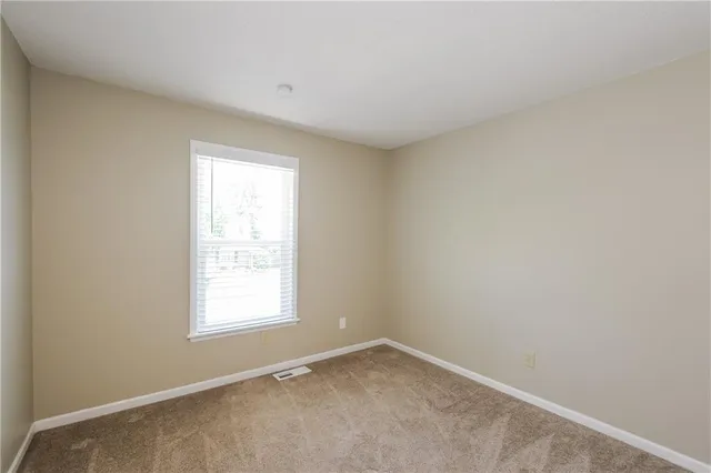 $2,240 | 4712 Halsey Street, Shawnee, KS 66216