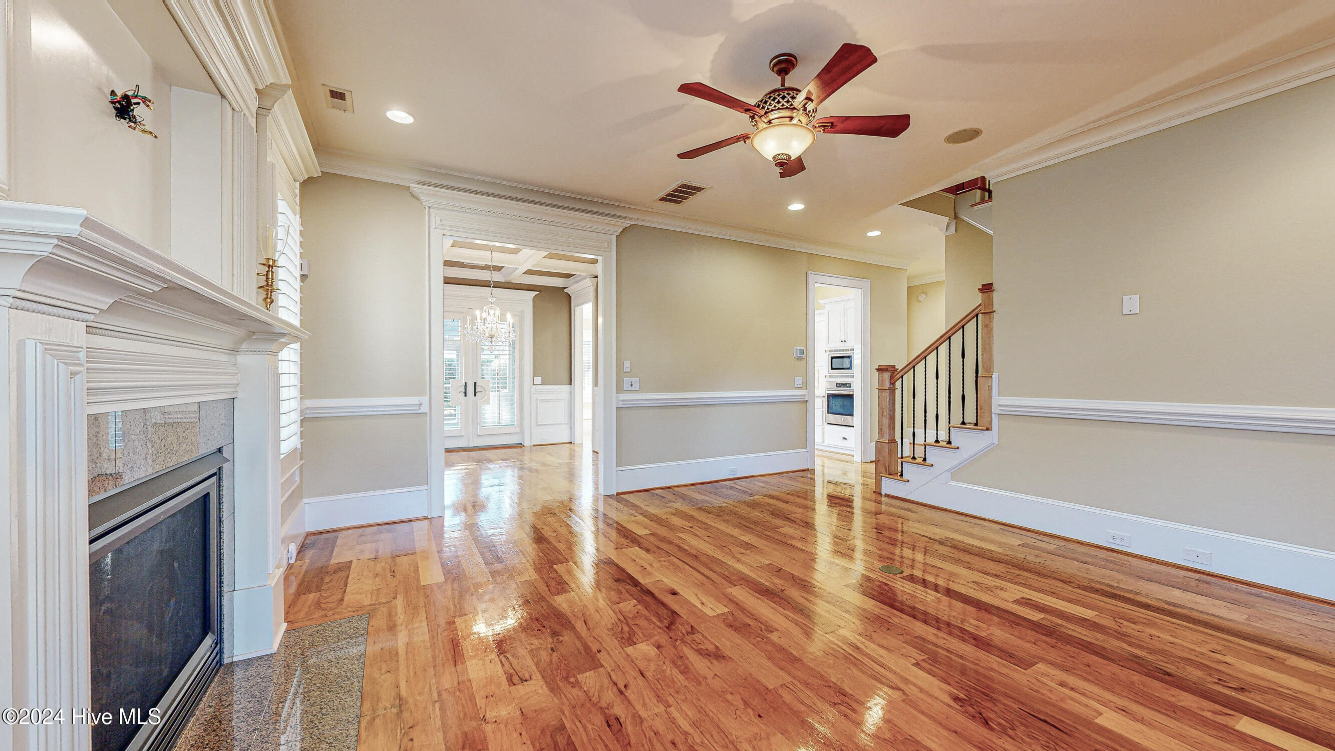 448 Forrest Park Greenville, NC 27858 - Photo 17 of 55 Living Room 1.0