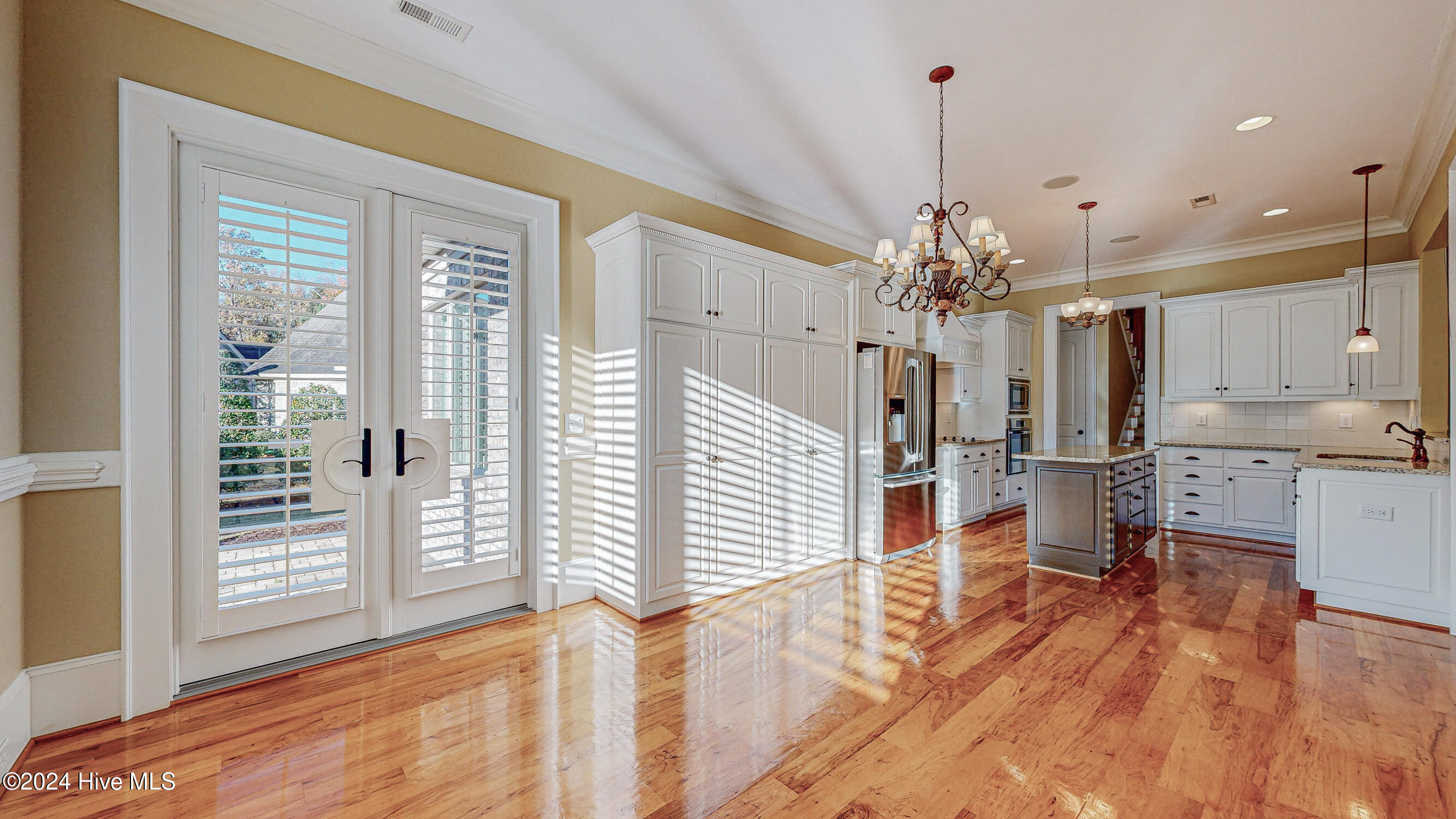 448 Forrest Park Greenville, NC 27858 - Photo 20 of 55 Kitchen Nook to Kitchen