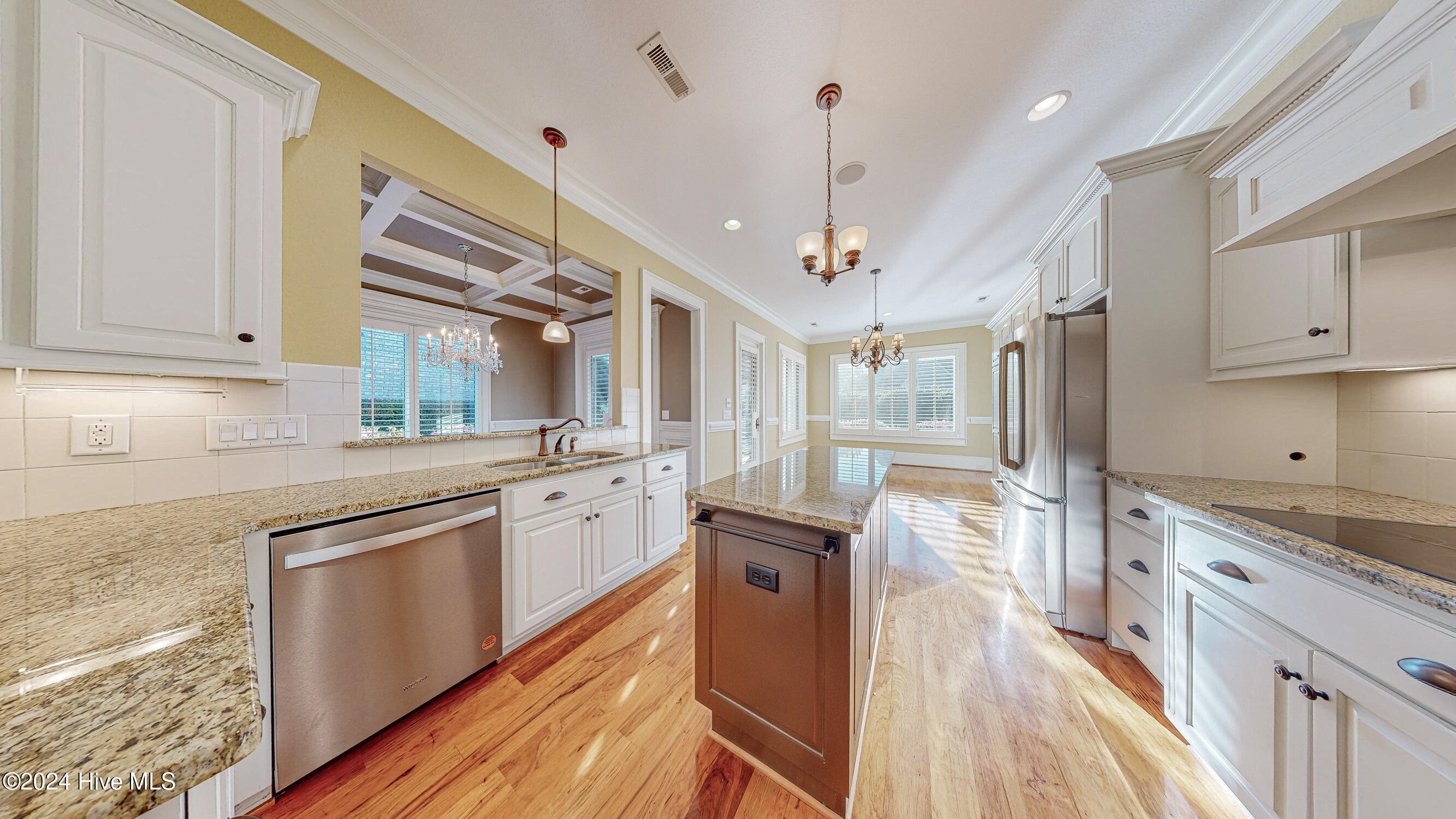 448 Forrest Park Greenville, NC 27858 - Photo 22 of 55 Kitchen to Kitchen Nook
