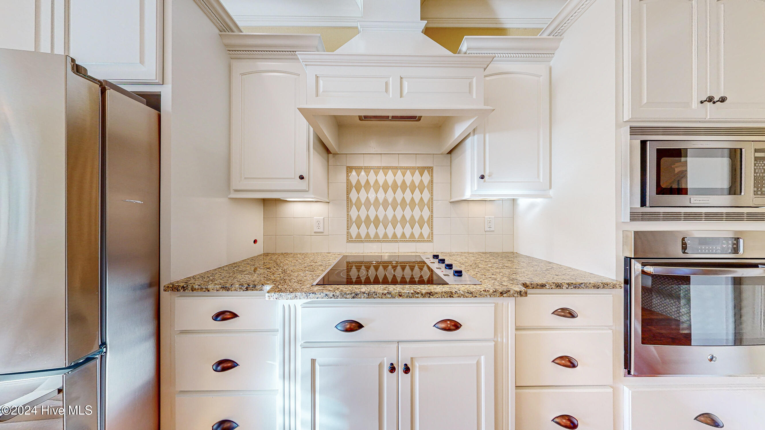 448 Forrest Park Greenville, NC 27858 - Photo 24 of 55 Kitchen Oven