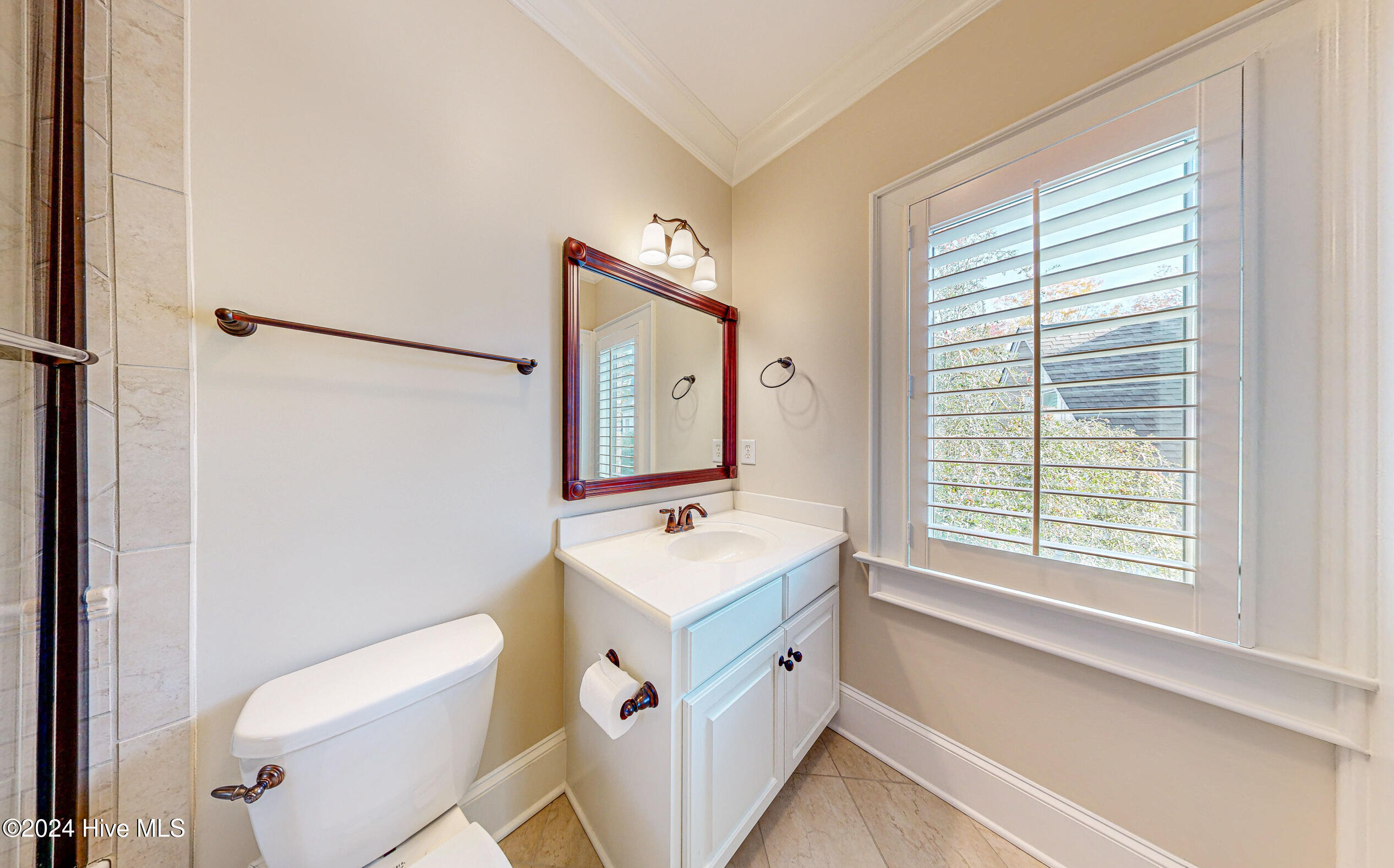 448 Forrest Park Greenville, NC 27858 - Photo 38 of 55 Bathroom Upstairs Attached to Bedroom