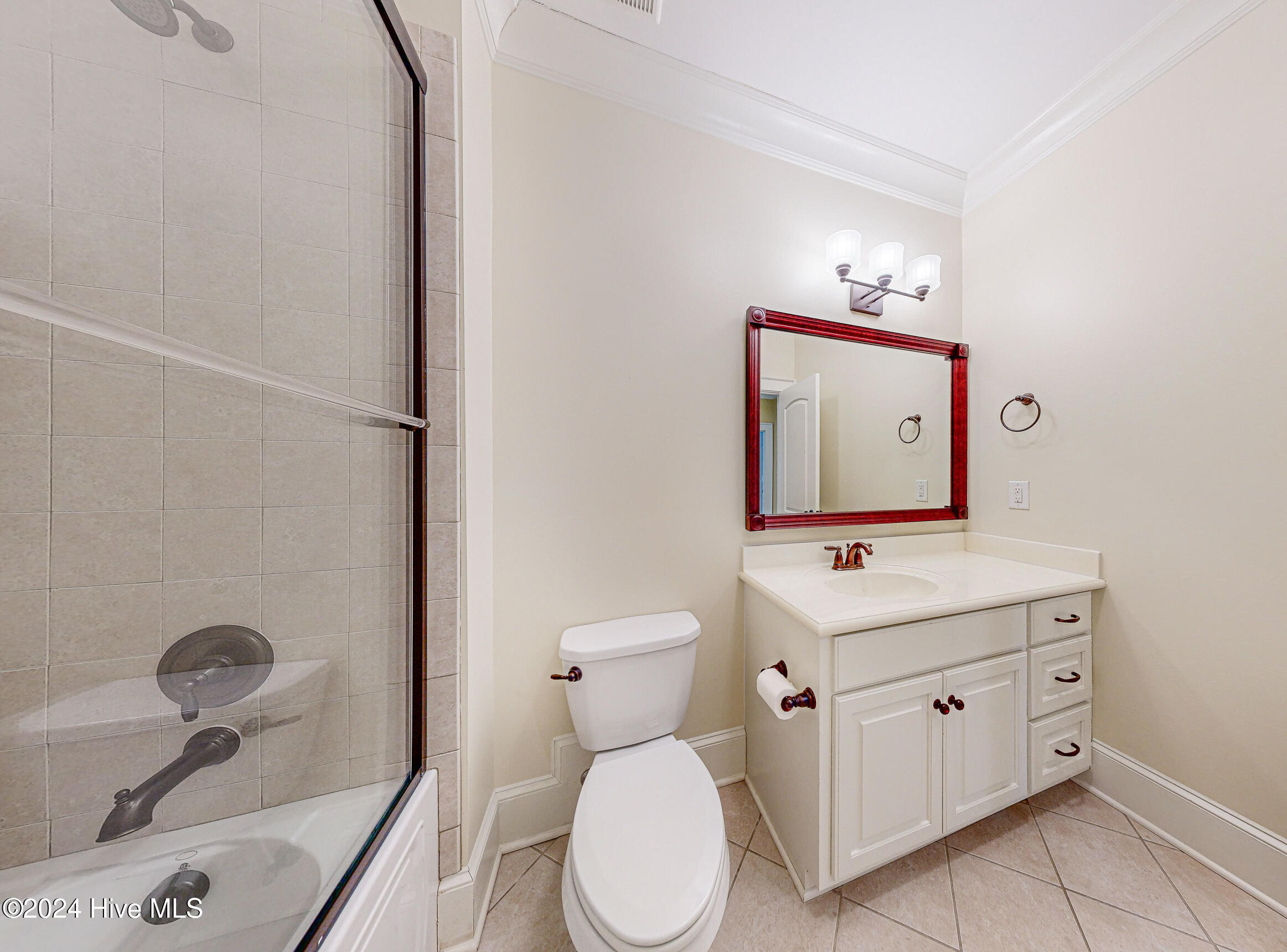 448 Forrest Park Greenville, NC 27858 - Photo 42 of 55 Upstairs Bathroom 3.0