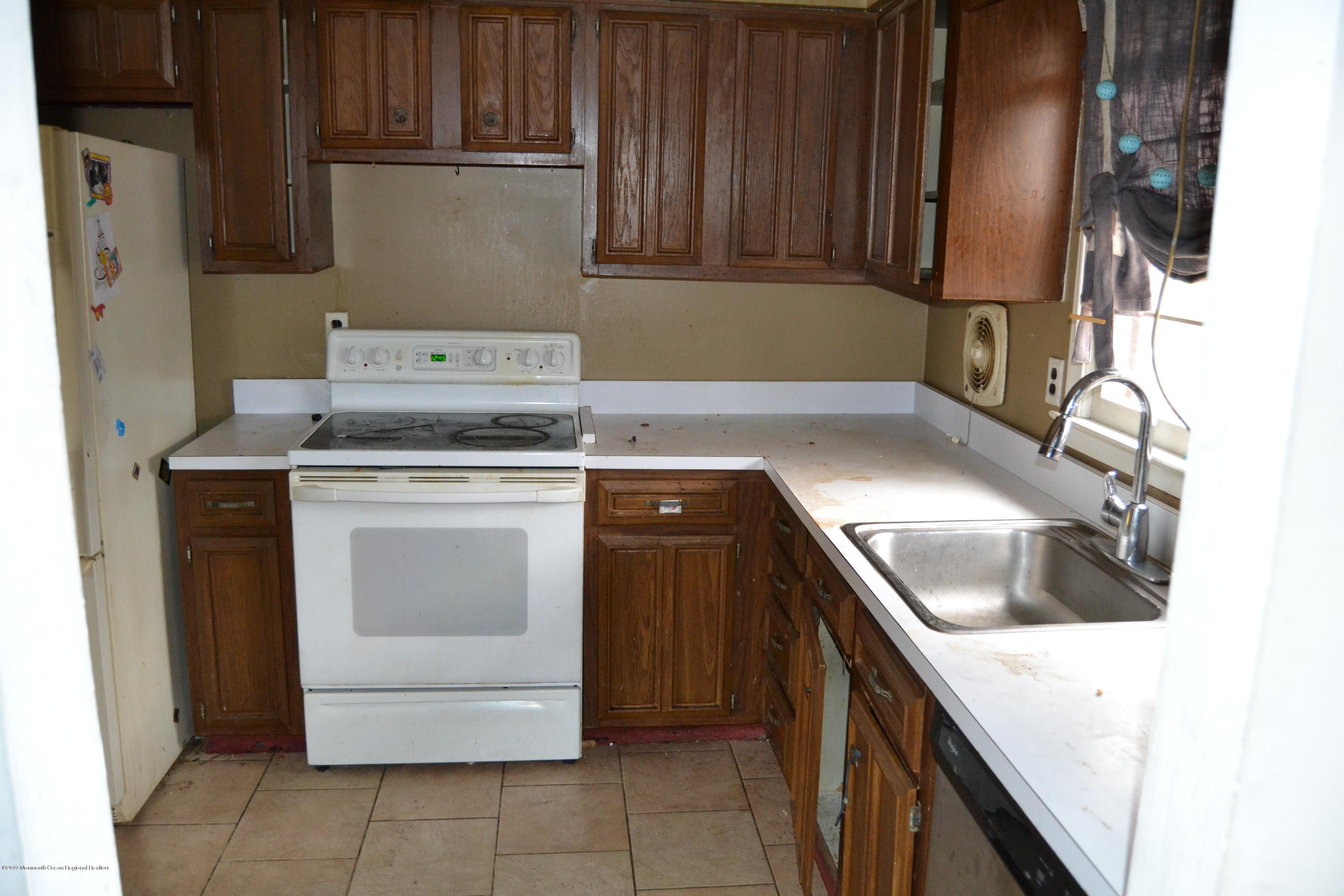 601 Old Bridge Road Brielle, NJ 08730 - Photo 5 of 20 DSC_0874