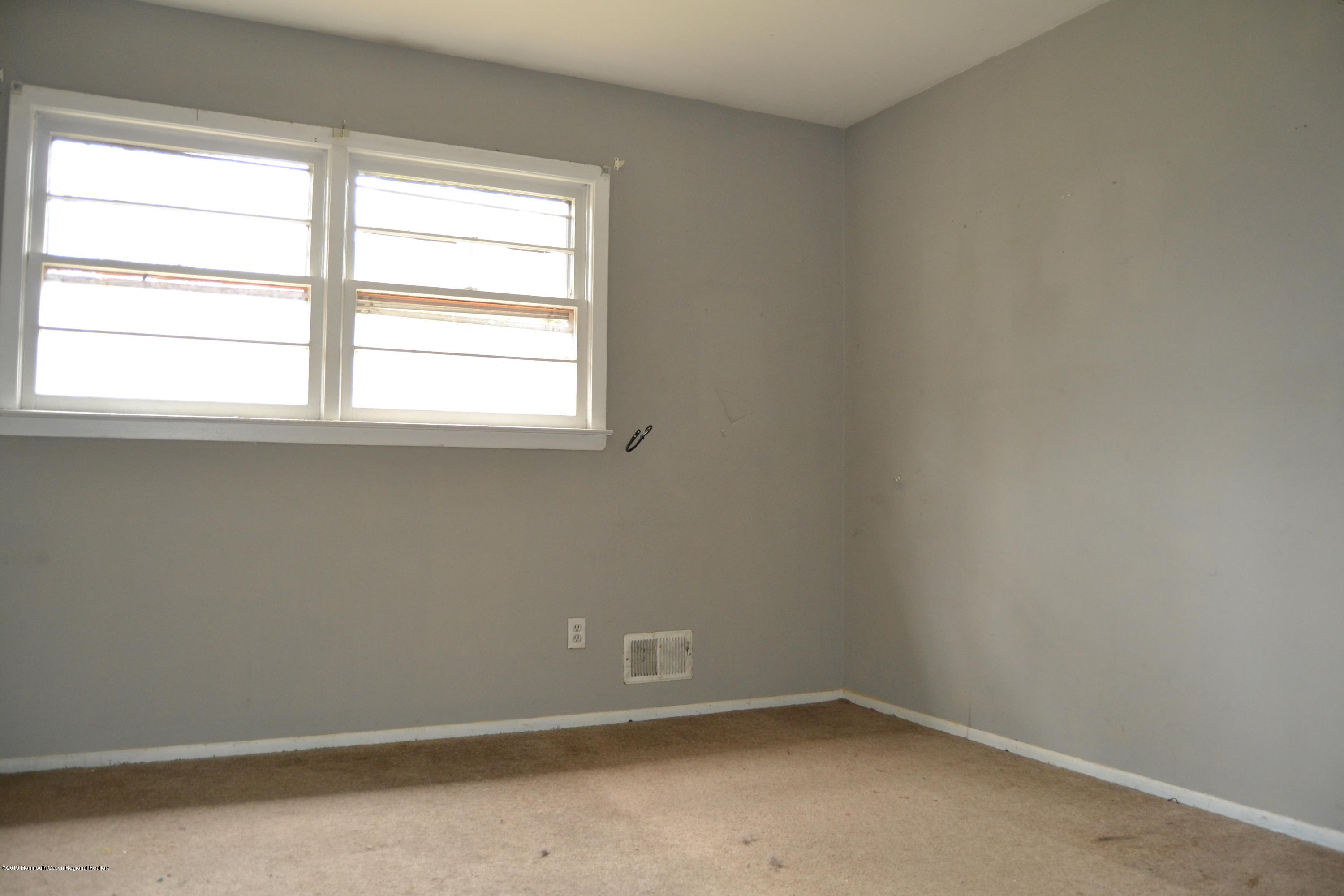 601 Old Bridge Road Brielle, NJ 08730 - Photo 9 of 20 DSC_0890
