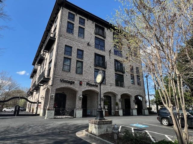 5434 Peachtree Road, Unit 119 Atlanta, GA 30341 - Photo 36 of 44 a front view of a building