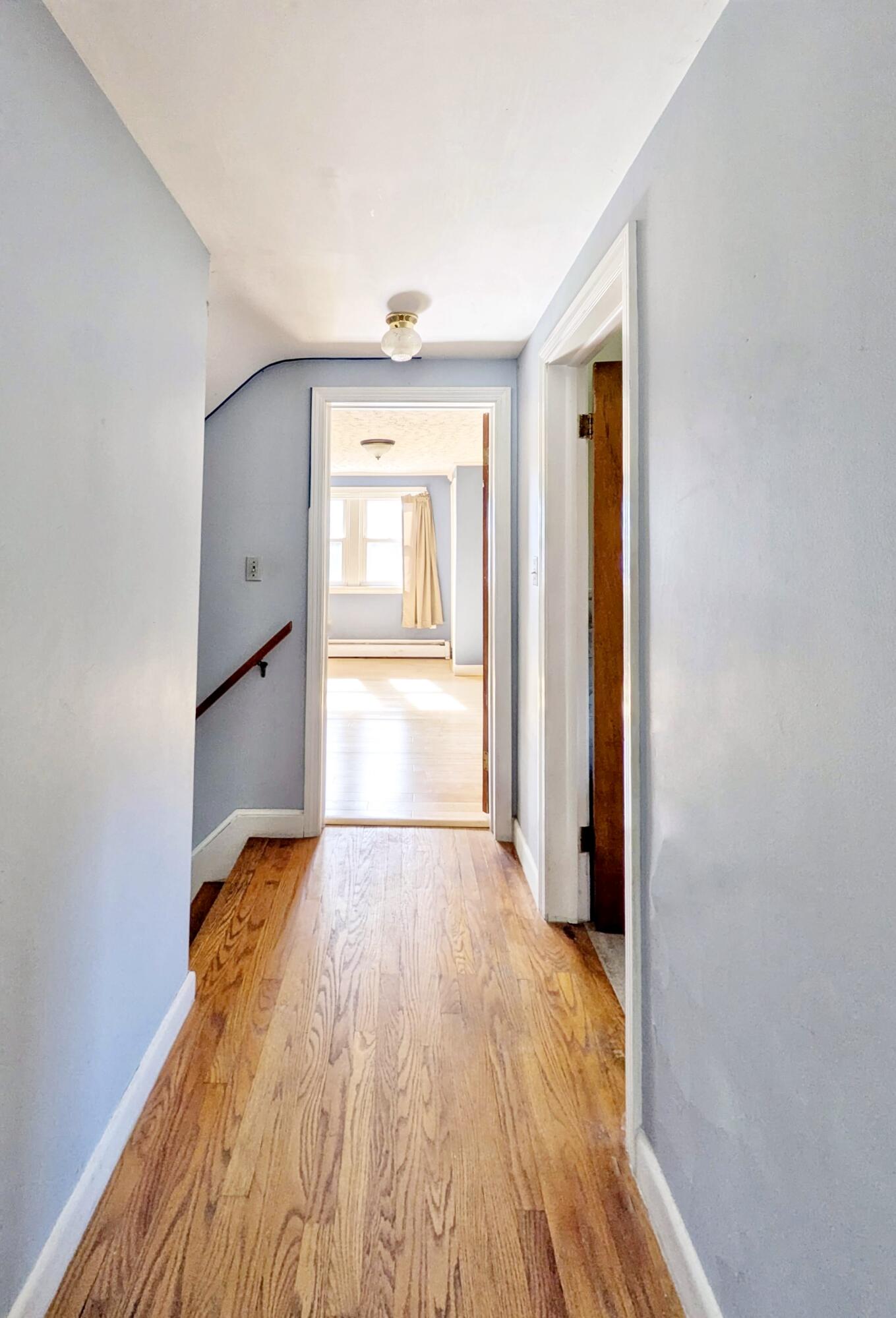 451 Summit Street Portland, ME 04103 - Photo 14 of 21 Upstairshallway