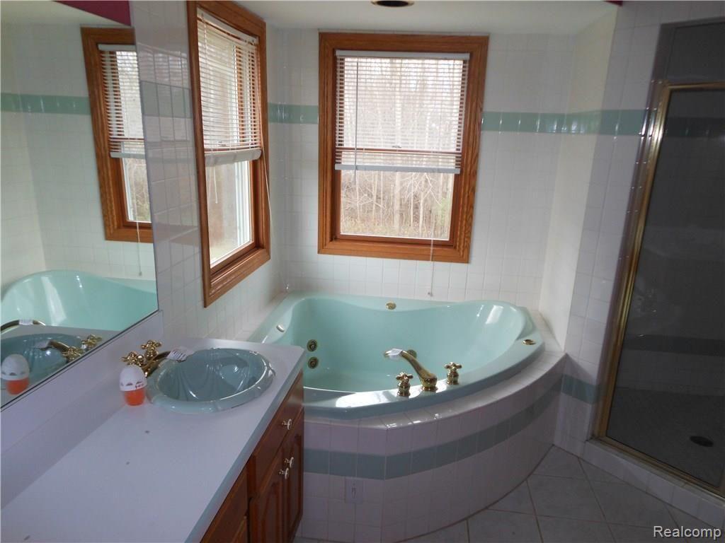 7221 State Road Fort Gratiot, MI 48059 - Photo 11 of 26