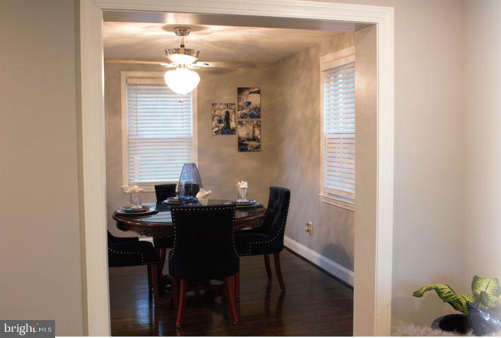 438 South Wickham Road Baltimore, MD 21229 - Photo 7 of 26