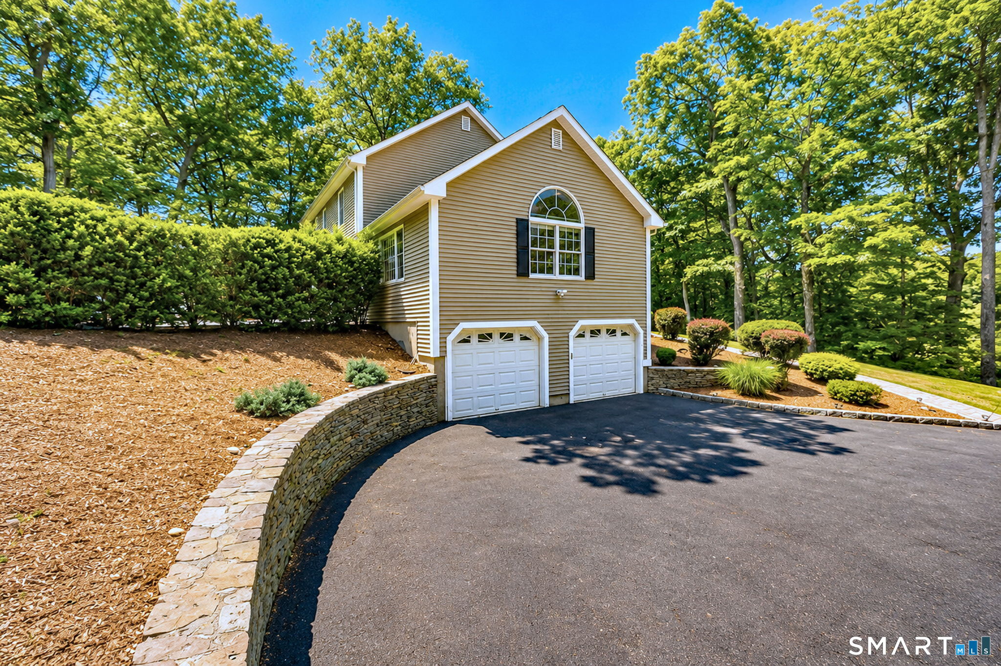 242 Turkey Roost Road Monroe, CT 06468 - Photo 2 of 40