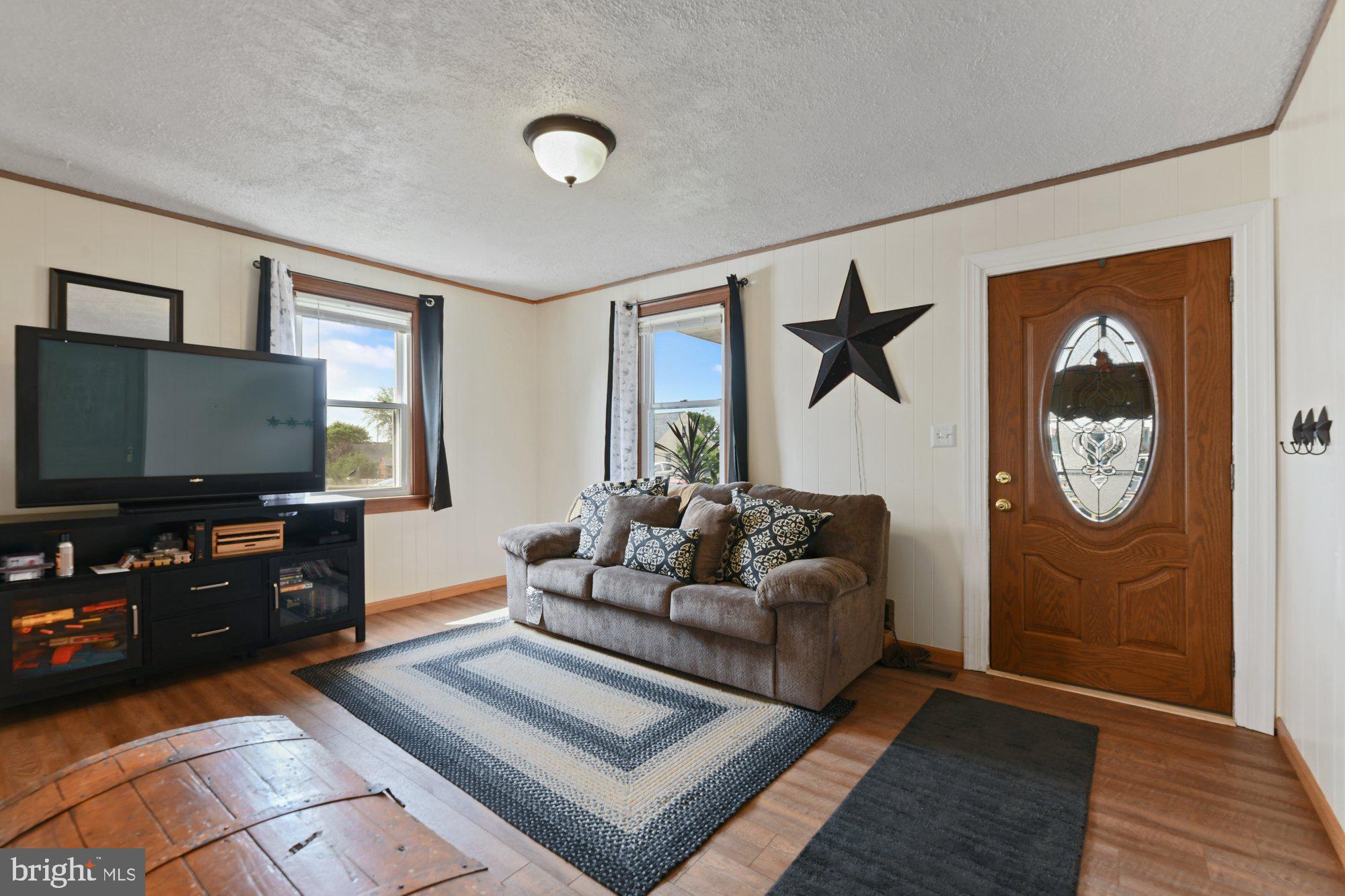 9 Plateau Road Baltimore, MD 21221 - Photo 4 of 30 Gallery Image 4