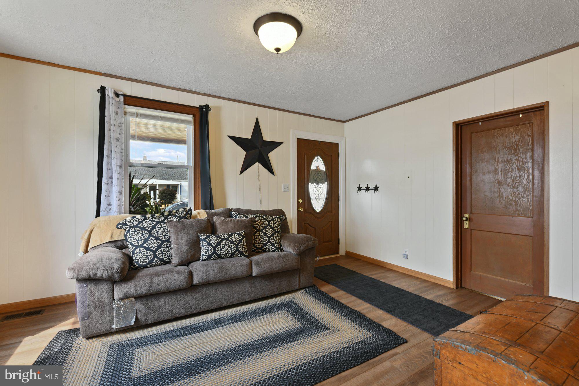9 Plateau Road Baltimore, MD 21221 - Photo 5 of 30 Gallery Image 5