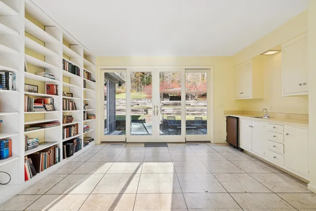 $1,295,000 | 33 Mountain Avenue, Woodstock, VT 05091