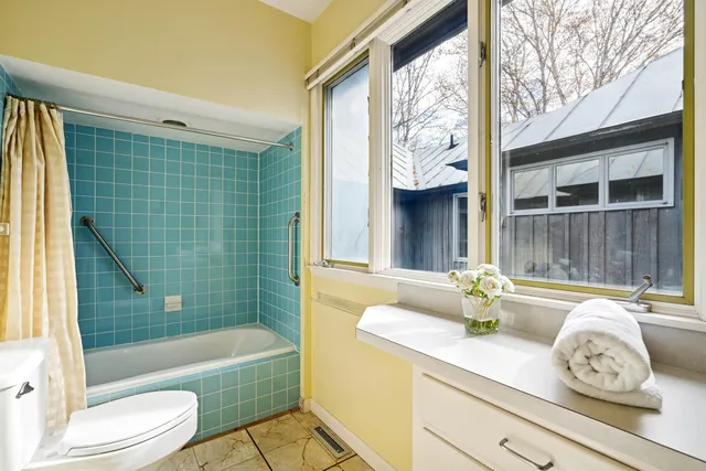 $1,295,000 | 33 Mountain Avenue, Woodstock, VT 05091