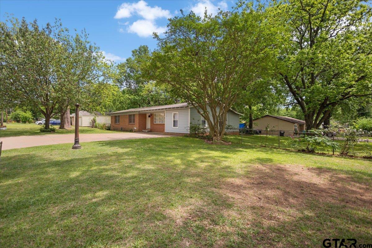 672 Diane Street Tyler, TX 75708 - Photo 4 of 30