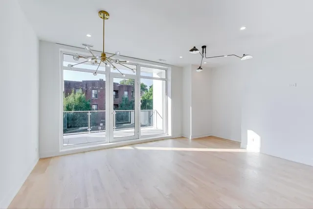 $650,000 | 2456 West Cortez Street, Unit 2E, Chicago, IL 60622