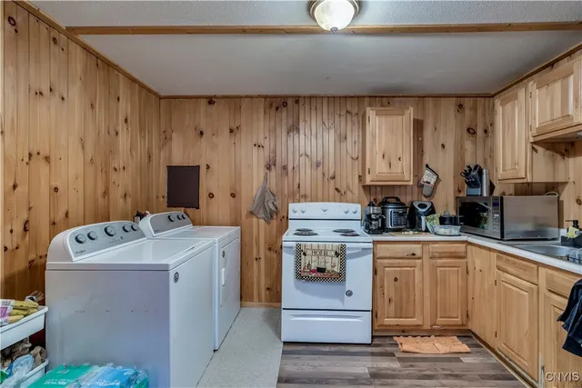 $189,900 | 156 High Street, Watertown, NY 13601