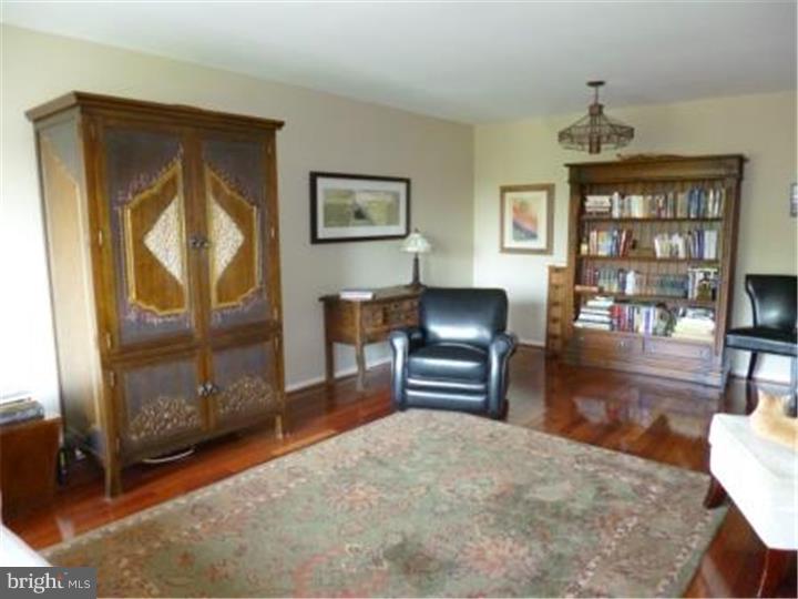 37 G Melrose Road Princeton, NJ 08540 - Photo 5 of 25 Gallery Image 5