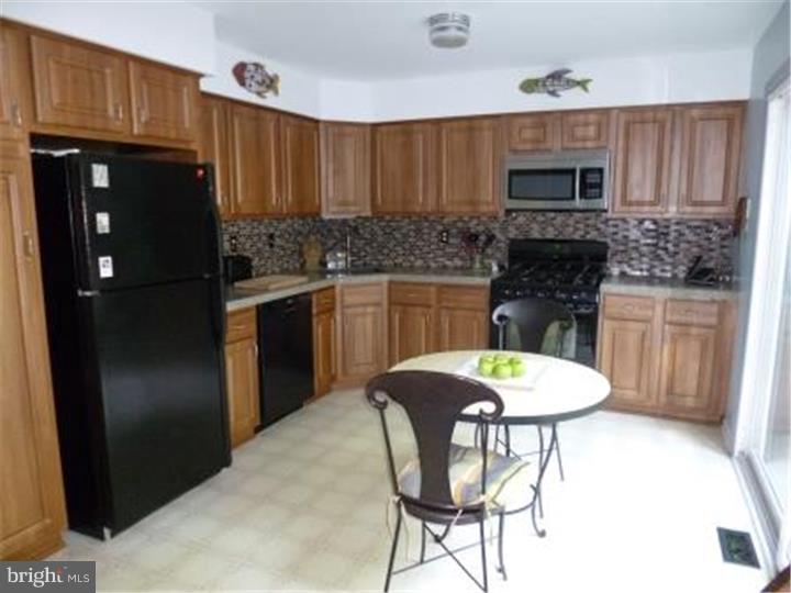 37 G Melrose Road Princeton, NJ 08540 - Photo 7 of 25 Gallery Image 7