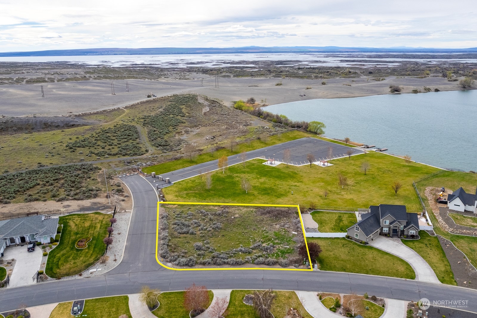 7741 Dune Lake Road Southeast Moses Lake, WA 98837 - Photo 14 of 17