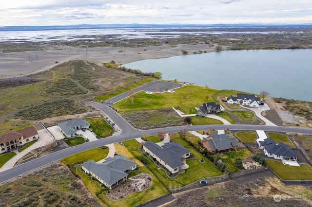 $239,500 | 7741 Dune Lake Road Southeast, Moses Lake, WA 98837