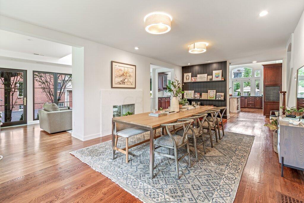 2274 Yorkshire Road Columbus, OH 43221 - Photo 19 of 59 2274 Yorkshire Road-20.jpg-SMALL
