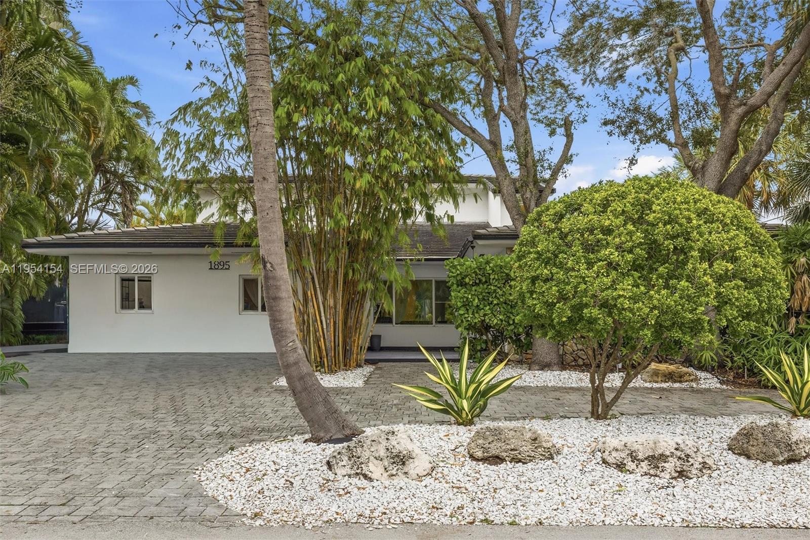 1895 Northeast 118th Road North Miami, FL 33181 - Photo 11 of 56