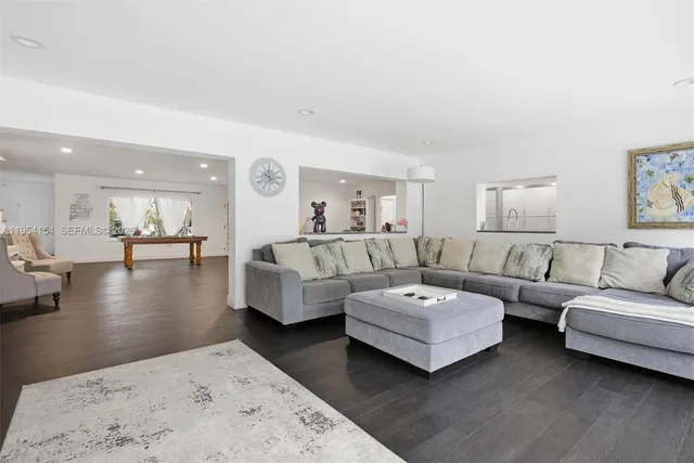 $3,799,000 | 1895 Northeast 118th Road, North Miami, FL 33181