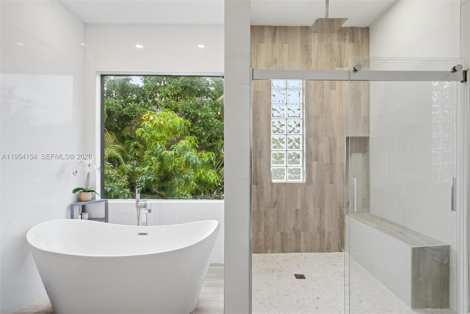 1895 Northeast 118th Road North Miami, FL 33181 - Photo 36 of 56 MASTER BATHROOM