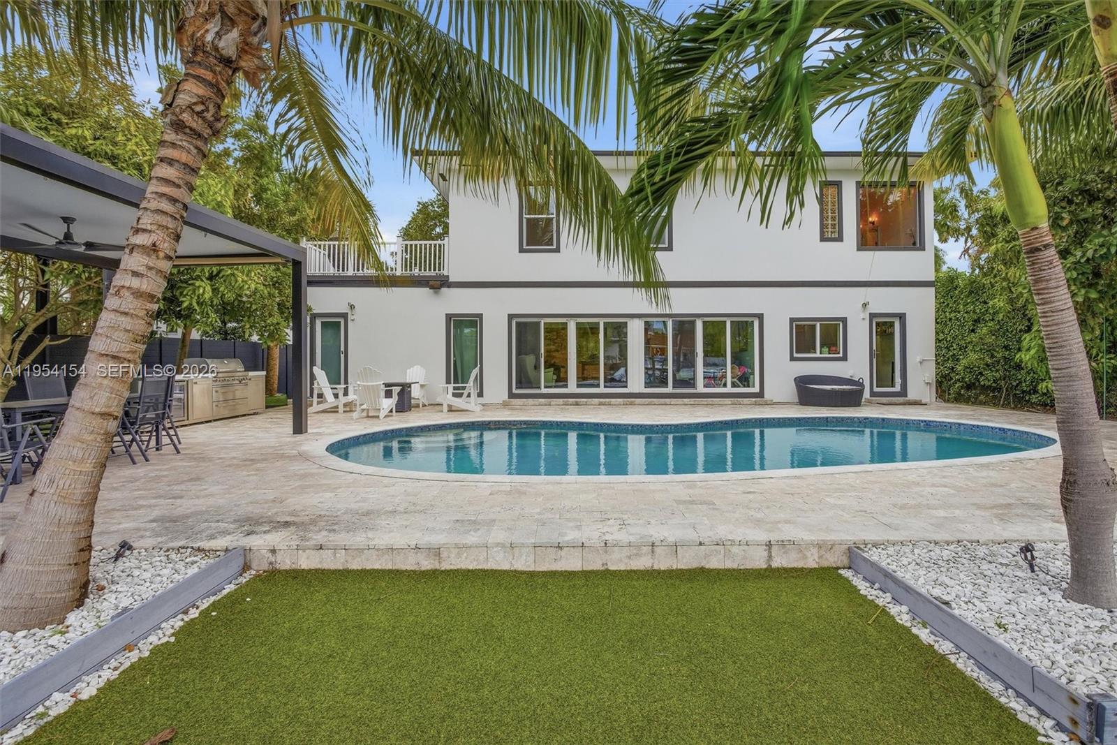 1895 Northeast 118th Road North Miami, FL 33181 - Photo 4 of 56